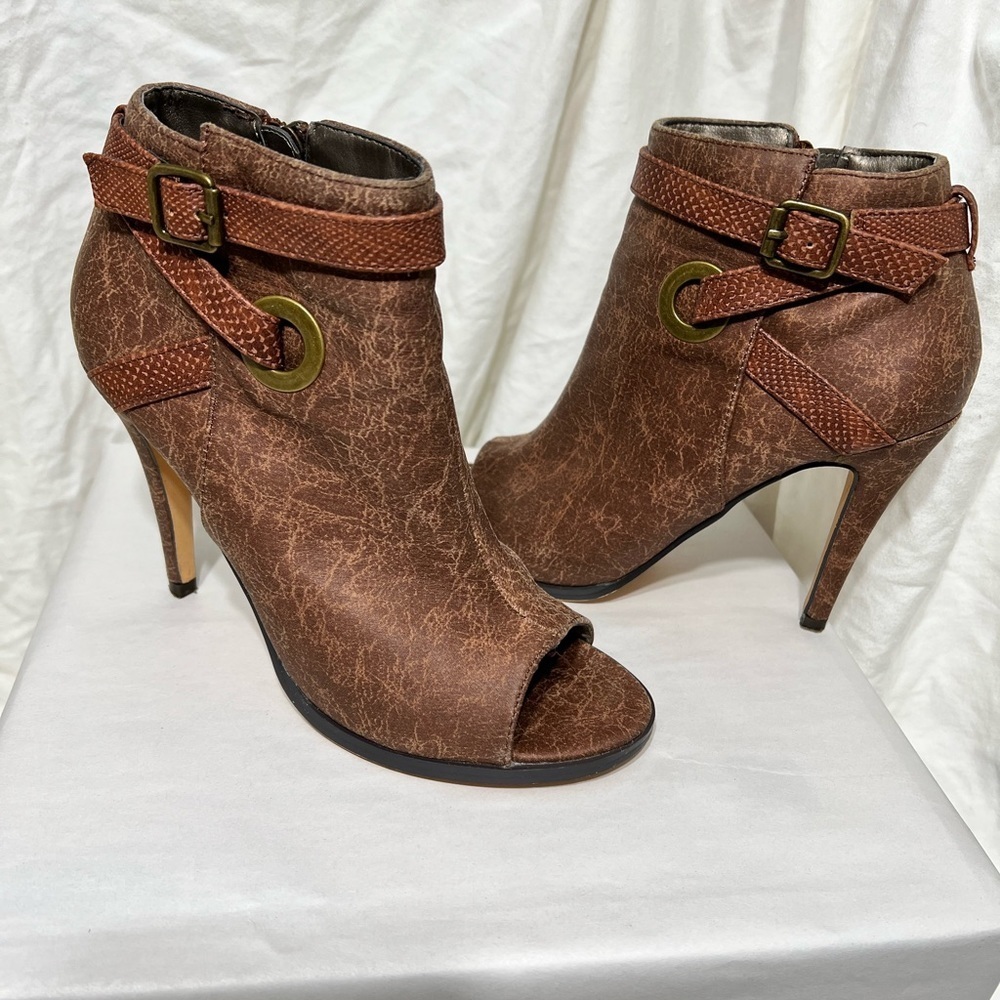 Michael Antonio Ankle Boots With Zippers. In Great Condition 4” Inch Heels☑️